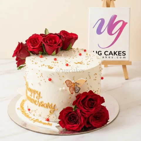 Cake Topped with Roses and Pearls