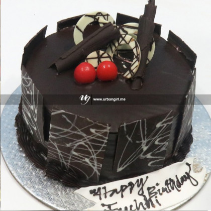 Chocolate Cake with Vanilla and Chocolate Bark