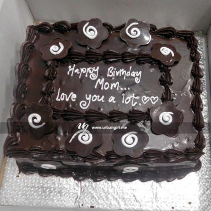 Flower-topped Chocolate Delight