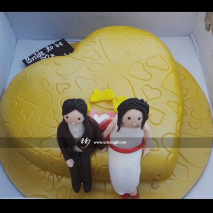 Luminous Yellow Delight Cake
