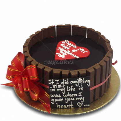 Chocolate Cake with Kitkat