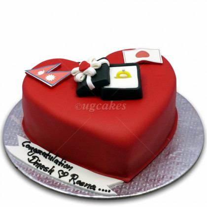 love essence heart shape cake