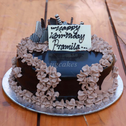 Choclate cake with flowery border