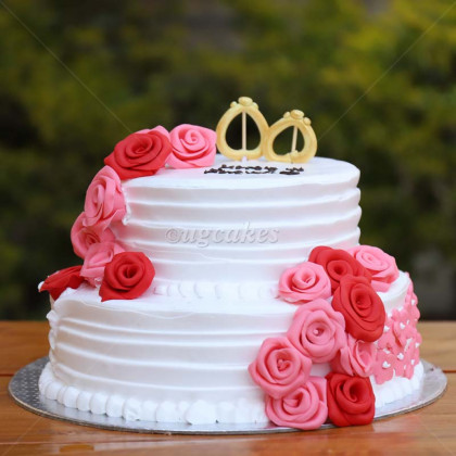 Double Deck Wedding Cake with Edible Golden Ring