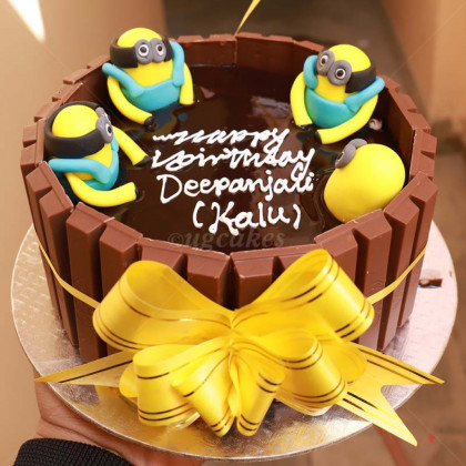 Minions Pool Party Cakes With Kitkat