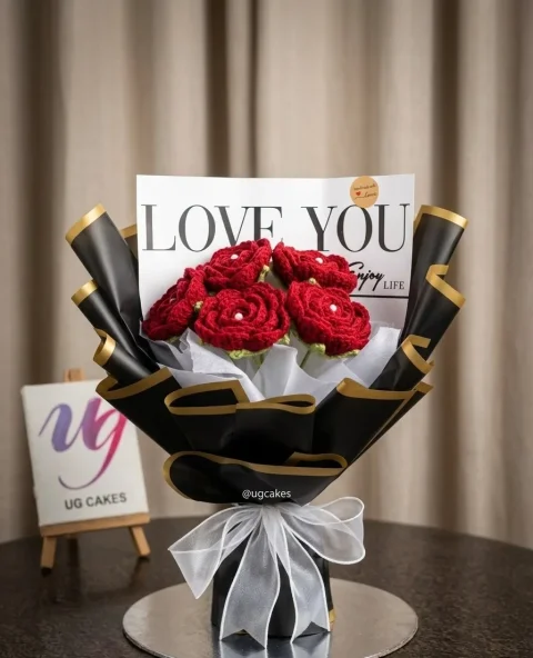 5 Rose Crochet Bouquet