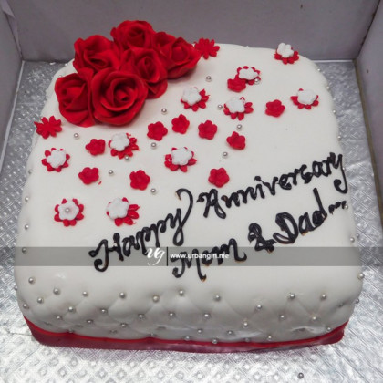 Fondant Anniversary Cake with Silver Buttons