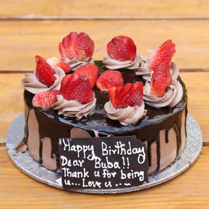 Chocolate Cake with Strawberry