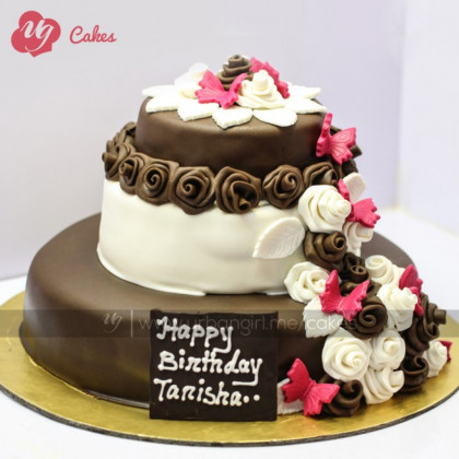 Triple Decker Chocolate and Vanilla Cake with Roses