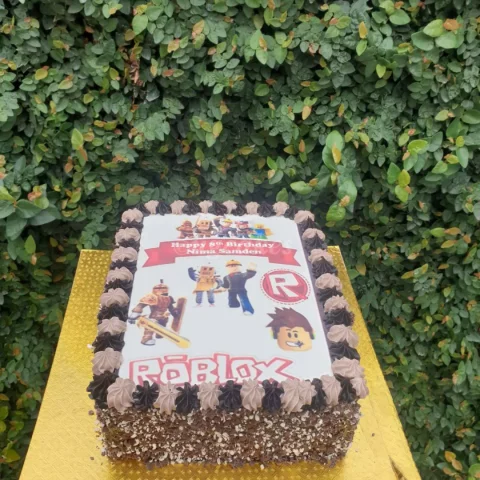 Roblox Themed Cake 