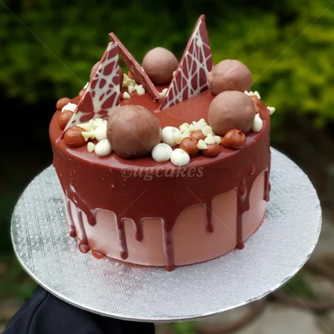 Chocolate Drip Cake