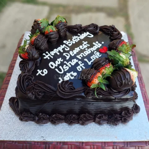 Dark Chocolate Cake with Strawberries
