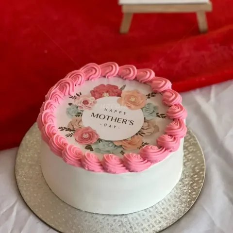 Printed Mother's Day Cake with pink pipings 