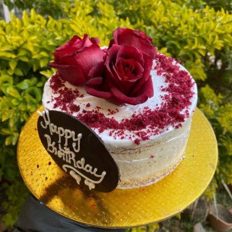 Red Velvet Cake with Real Roses